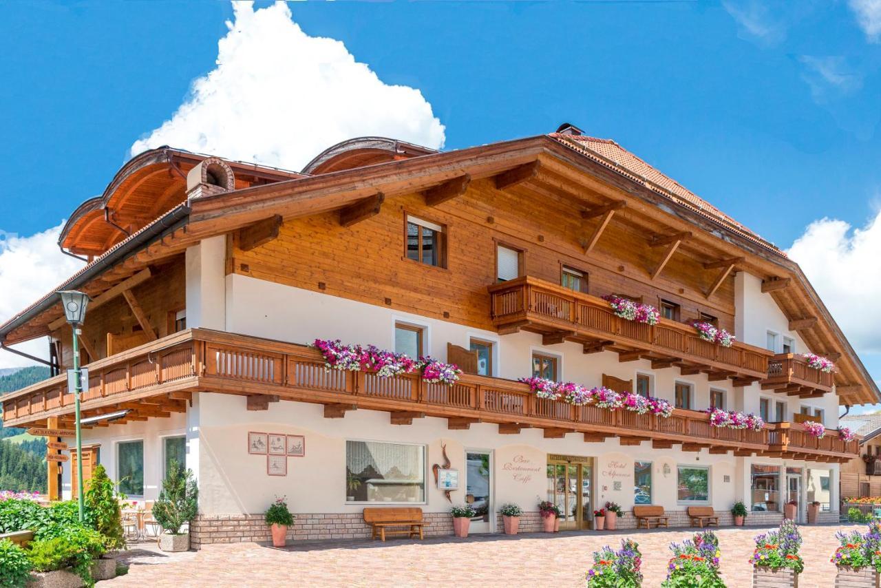 Hotel Alpenrose Dolomites La Valle Luaran gambar