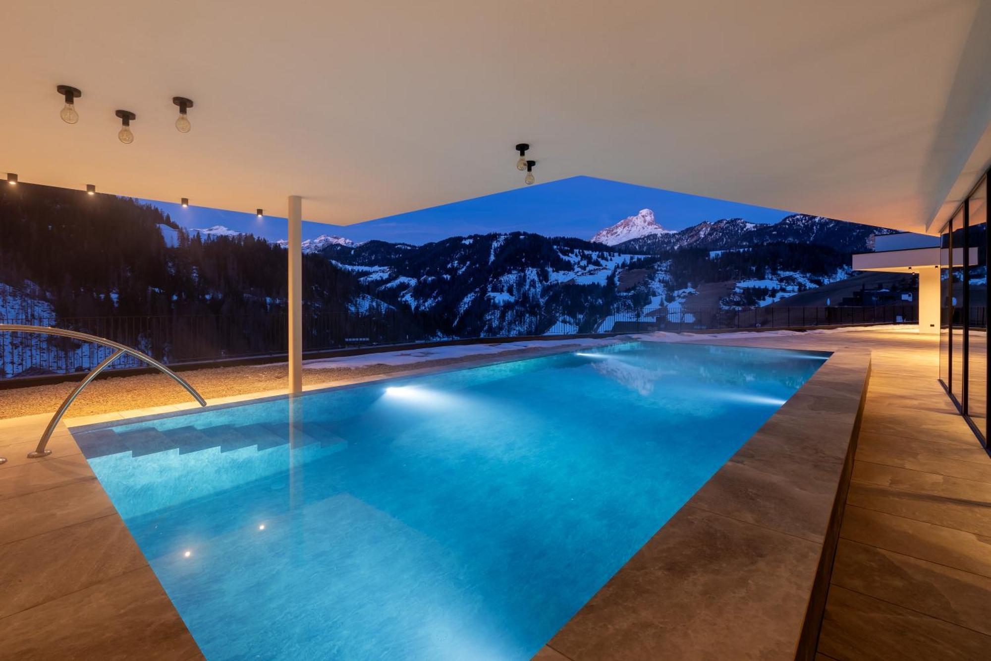 Hotel Alpenrose Dolomites La Valle Luaran gambar