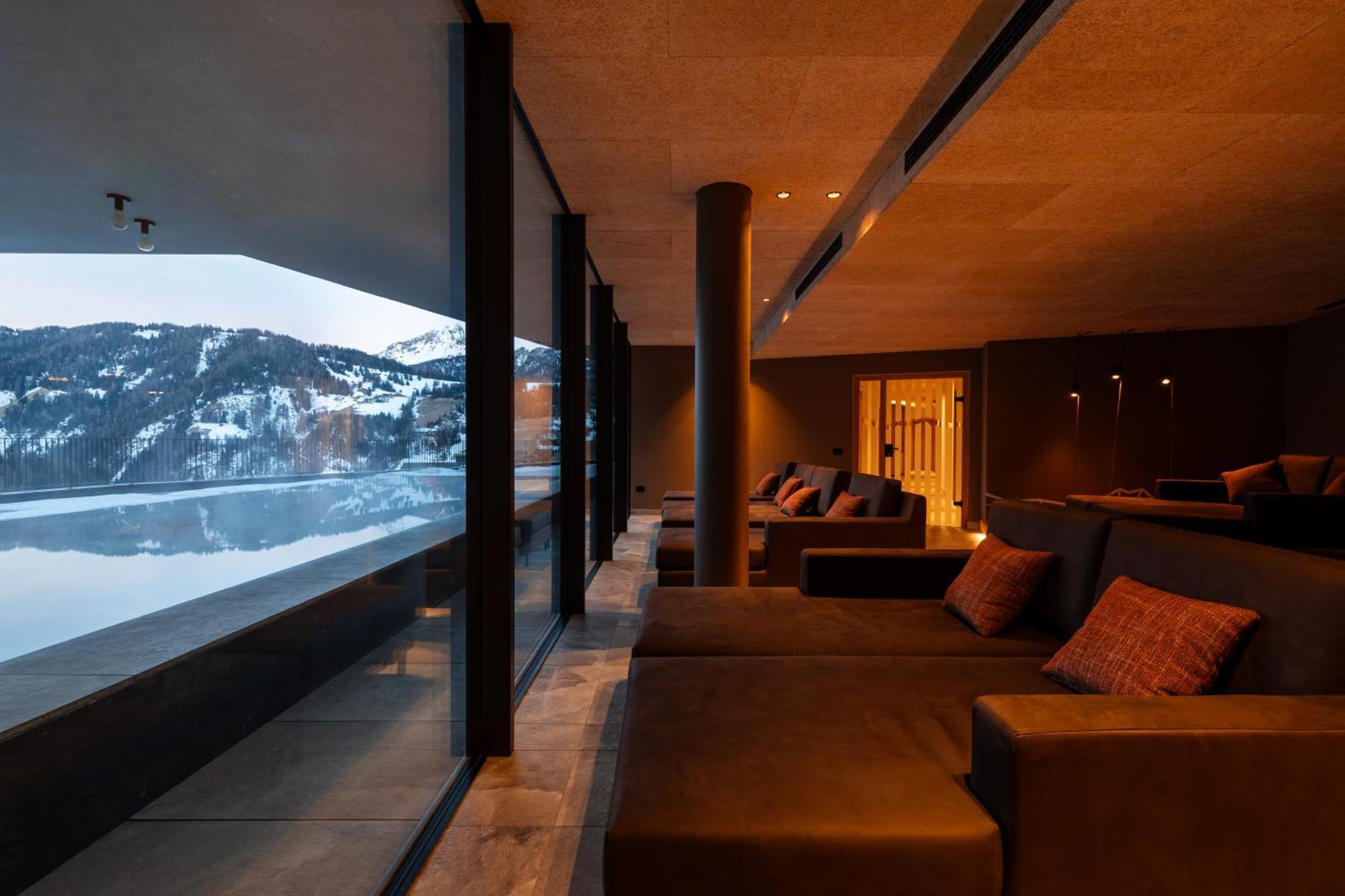 Hotel Alpenrose Dolomites La Valle Luaran gambar