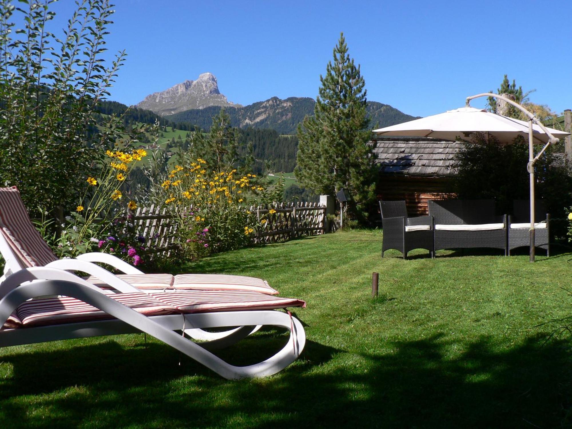 Hotel Alpenrose Dolomites La Valle Luaran gambar